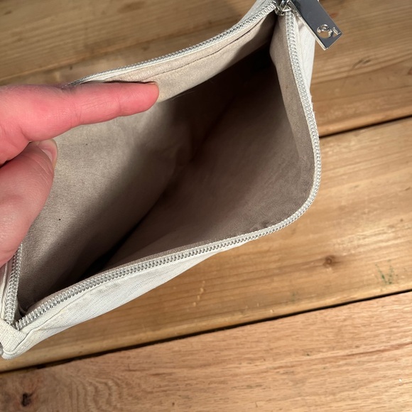 Epionce White Cosmetic Makeup Travel Pouch Bag - 11" x 7" - Picture 6 of 9